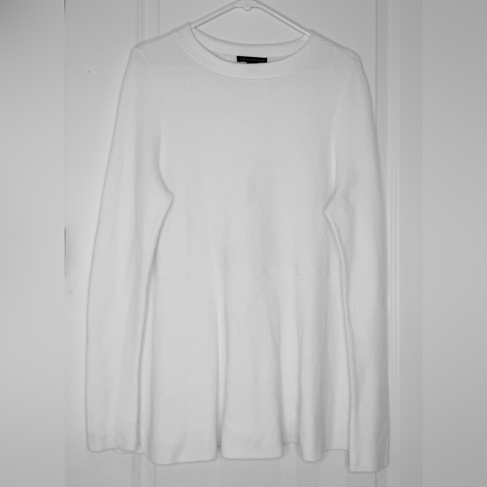A Pea in the Pod Long Sleeve Peplum Knit Top Maternity Size L White